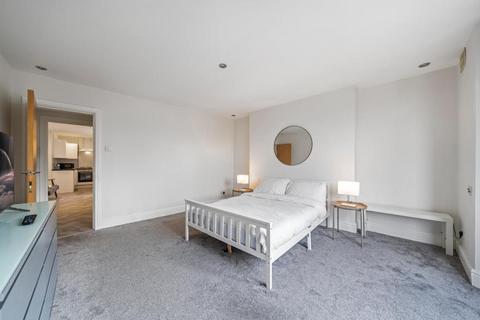 undefined, Quested Court, Hackney, E5