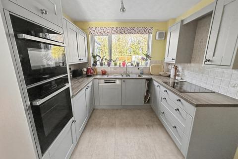 5 bedroom detached house for sale, Merley