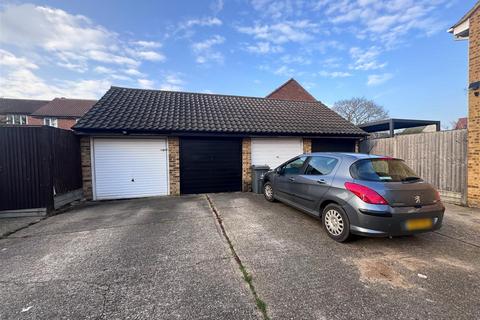 2 bedroom terraced house for sale, Lime Close, Stevenage