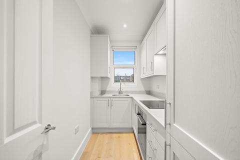 2 bedroom flat to rent, Loveridge Road, London