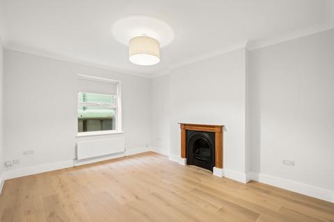2 bedroom flat to rent, Loveridge Road, London