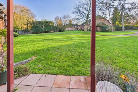 2 bedroom apartment for sale, Rougham Road, Bury St. Edmunds IP33