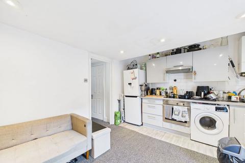 1 bedroom flat for sale, Regency Square, Brighton, BN1 2FJ