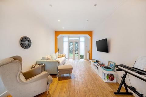 3 bedroom semi-detached house for sale, Beechwood Avenue,  Finchley,  N3