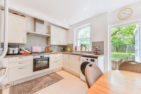 3 bedroom flat for sale, Christchurch Avenue, London, NW6