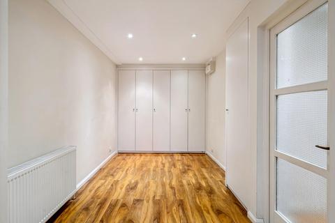 4 bedroom flat to rent, Tower Rise, Richmond TW9