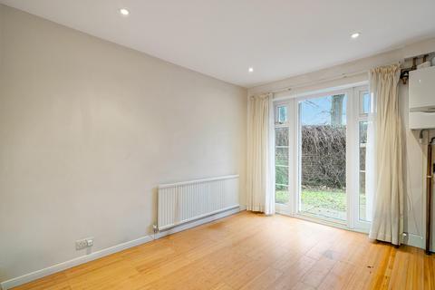 4 bedroom flat to rent, Tower Rise, Richmond TW9