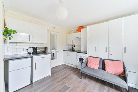 1 bedroom flat for sale, Breakspears Road, London, SE4
