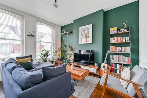 2 bedroom flat for sale, Springbank Road, London, SE13
