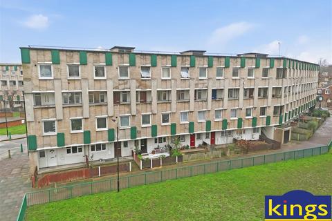 3 bedroom flat for sale, Mace Street, London