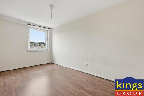 3 bedroom flat for sale, Mace Street, London
