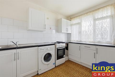 3 bedroom flat for sale, Mace Street, London