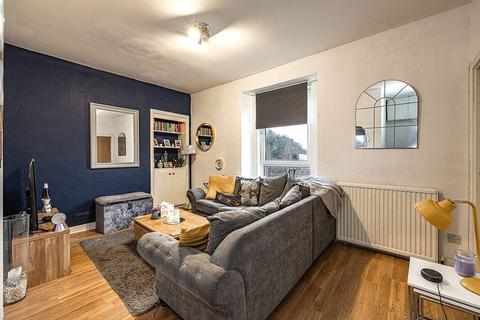 2 bedroom flat for sale, 6/3, Dovemount Place, Hawick TD9 8AZ