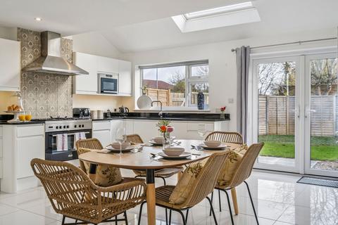 4 bedroom end of terrace house for sale, Albert Street, Windsor, SL4