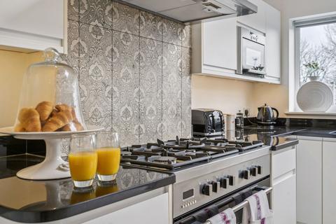 4 bedroom end of terrace house for sale, Albert Street, Windsor, SL4