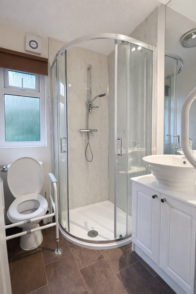 Ensuite Shower Room