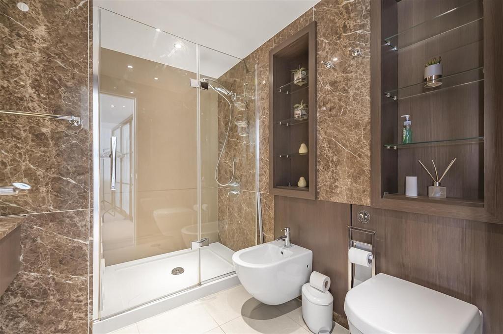 Ensuite