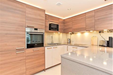 1 bedroom apartment to rent, Doulton House, 11 Park Street SW6