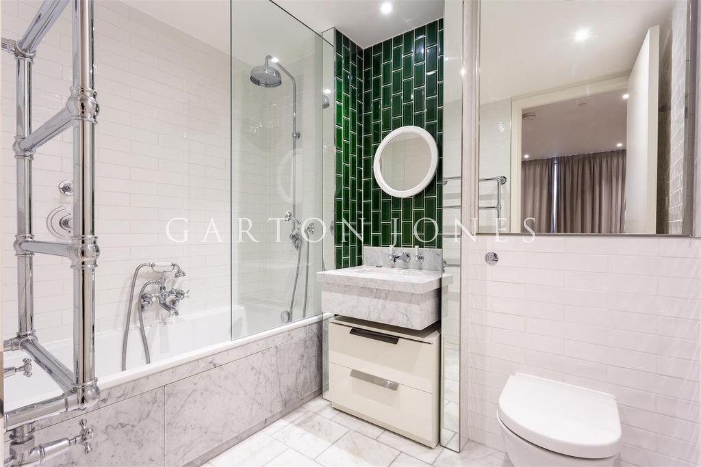 Bathroom.JPG