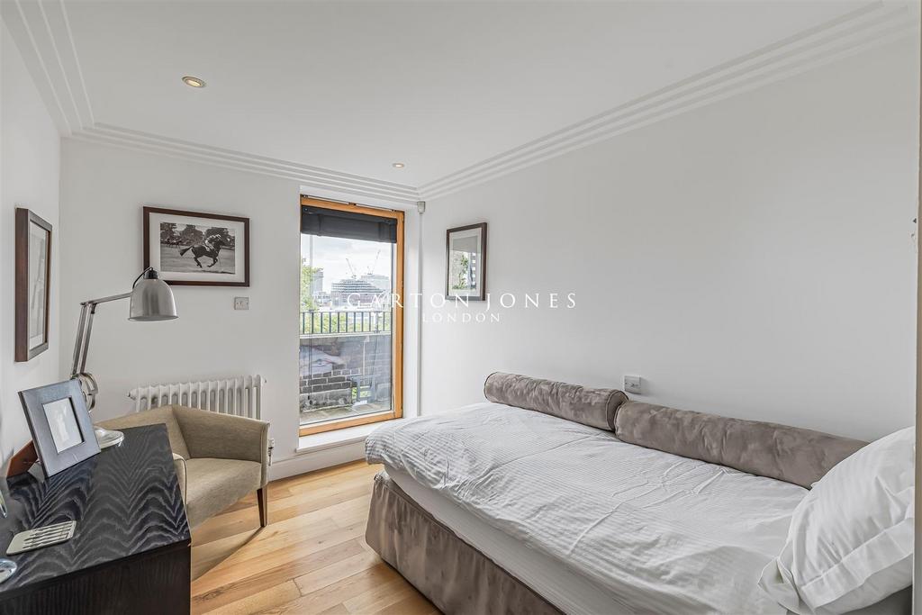 Bedroom.JPG