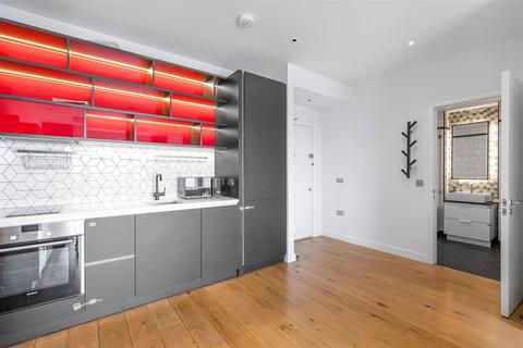 1 bedroom apartment for sale, Grantham House, City Island, Canning Town, London, E14