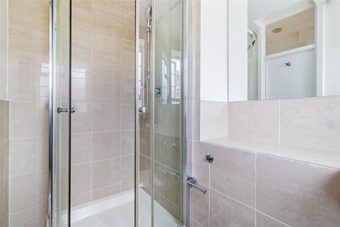 Studio to rent, Carey Mansions, Rutherford Street, Westminster, London, SW1P