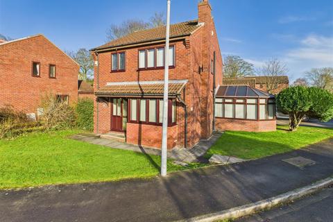 4 bedroom detached house for sale, The Coachings, Cliff Road, Hessle