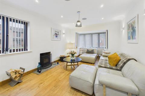 4 bedroom detached house for sale, The Coachings, Cliff Road, Hessle