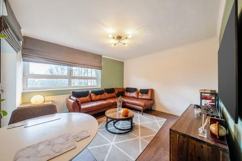 Winterfold Close, Southfields, SW19