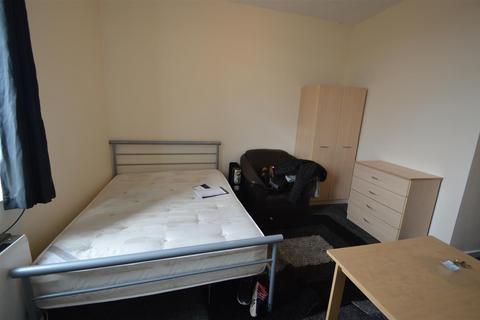 undefined, Birch Lane, Manchester M13