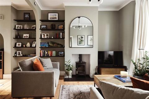 4 bedroom terraced house for sale, Balcorne Street, London E9