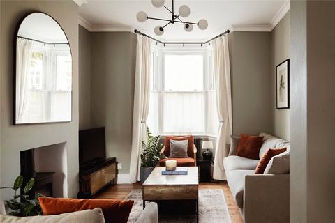 4 bedroom terraced house for sale, Balcorne Street, London E9