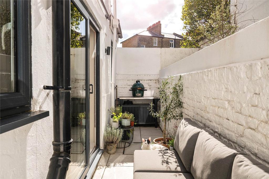 Balcorne Street, E9
