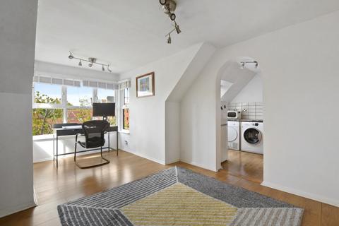 1 bedroom flat for sale, Pursewardens Close, London, W13