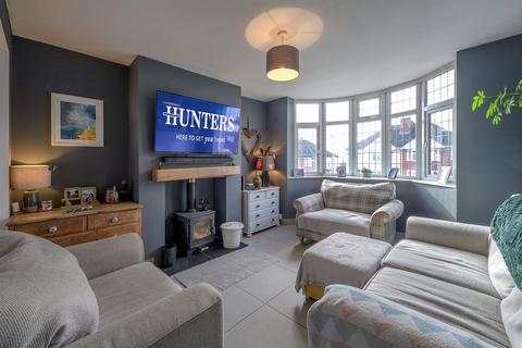 3 bedroom semi-detached house for sale, Oak Park Road, Stourbridge, DY8 5YE