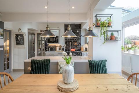 3 bedroom semi-detached house for sale, Oak Park Road, Stourbridge, DY8 5YE