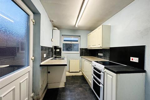 2 bedroom end of terrace house for sale, Weatherill Street, Goole