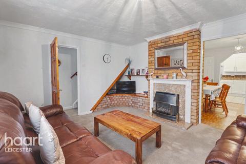 3 bedroom semi-detached house for sale, Campion Walk, Leicester