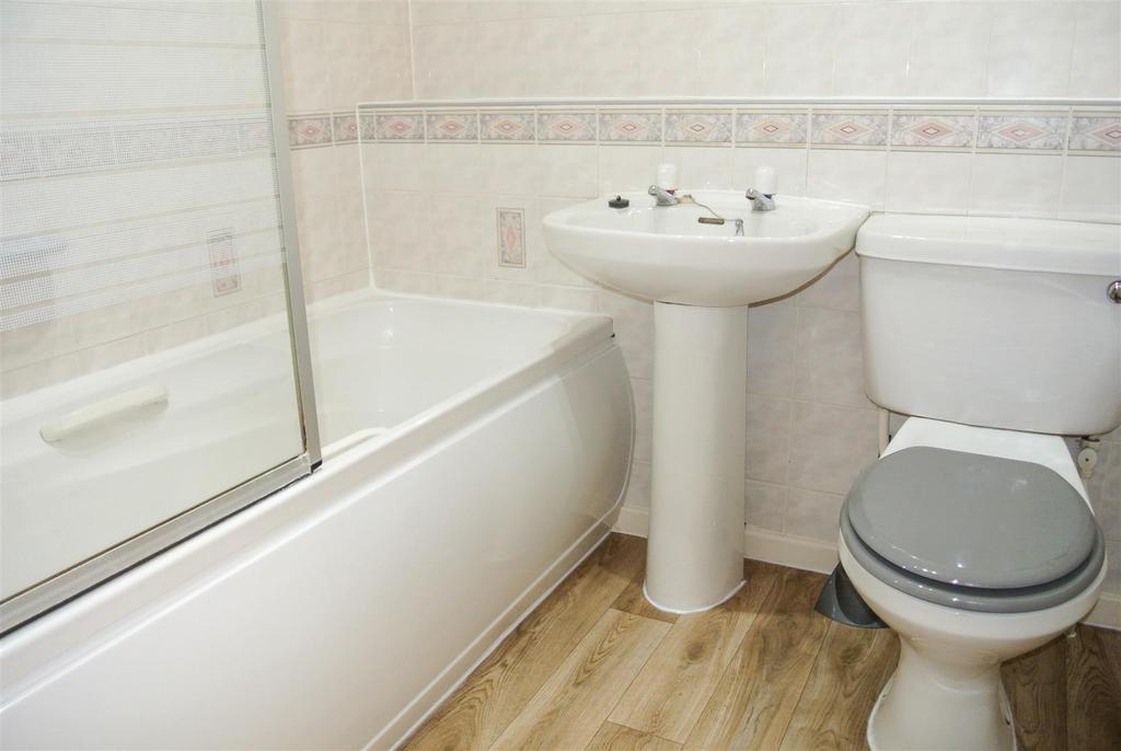 Bathroom.JPG