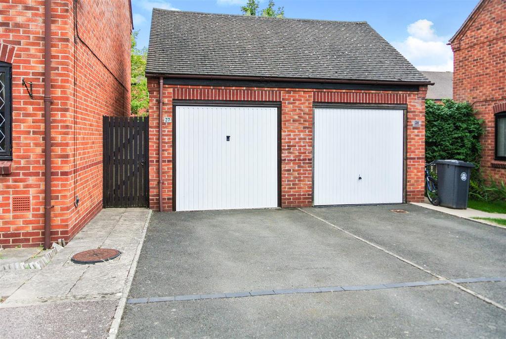 Garage.JPG