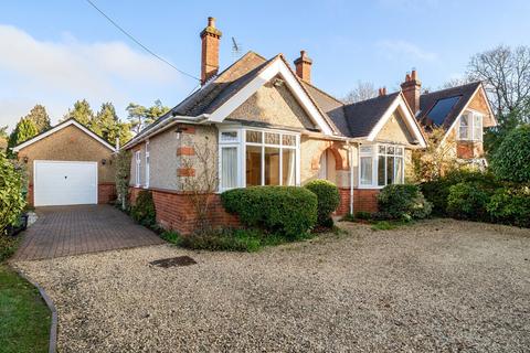 3 bedroom bungalow for sale, Windmill Road, Reading RG7