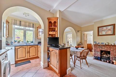 3 bedroom bungalow for sale, Windmill Road, Reading RG7