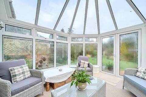 3 bedroom bungalow for sale, Windmill Road, Reading RG7