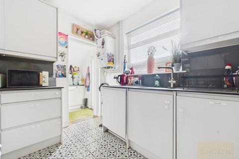 3 bedroom semi-detached house for sale, Melville Road, Churchdown, Gloucester