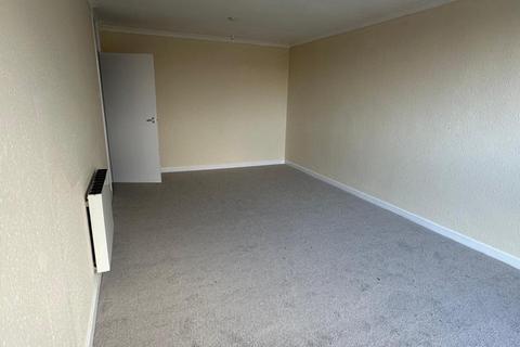 undefined, Lyndwood Court