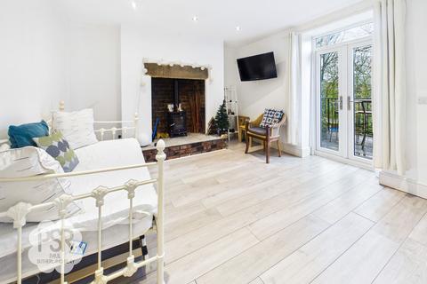 3 bedroom terraced house for sale, Albion Road, New Mills, SK22