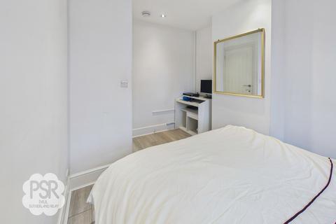 3 bedroom terraced house for sale, Albion Road, New Mills, SK22