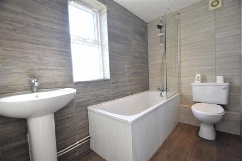 1 bedroom flat to rent, Fratton Road, Portsmouth PO1