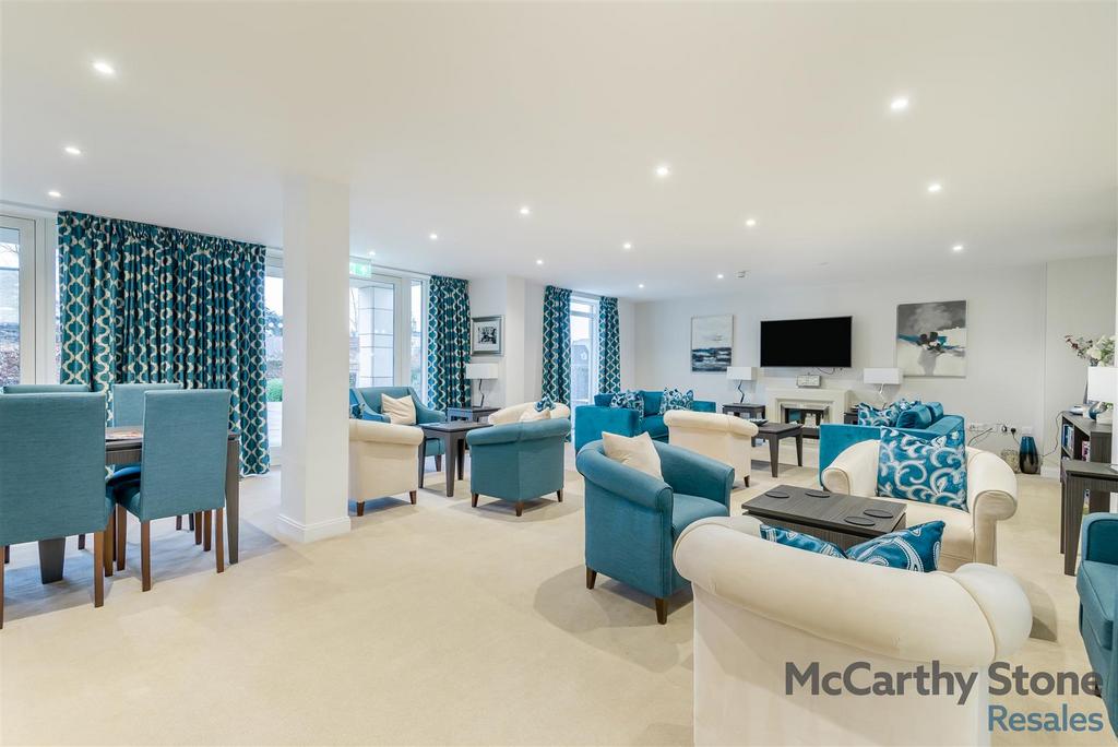 8677332-interior01.jpg