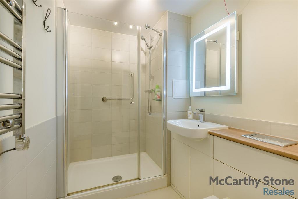 8677332-interior09.jpg